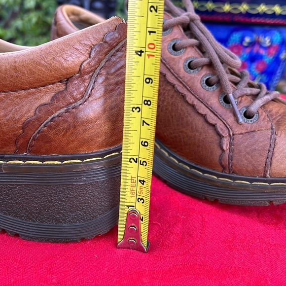 Dr. Martens Whiskey Brown Vintage Scalloped Edge Y2K Chunky Oxfords - Picture 4 of 17